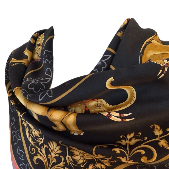 Srinanstra Thailand Vintage Silk Scarf 🇹🇭– Elephant & Floral Gold Motif - Picture 5 of 7